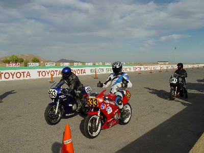 FZR400
